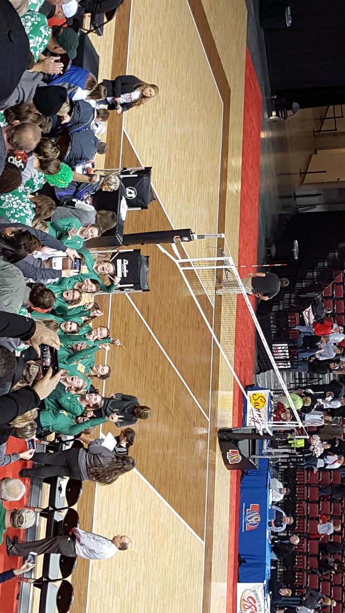 Niece won her semifinal vb game this morning.  On to finals. @HaleyKempf
