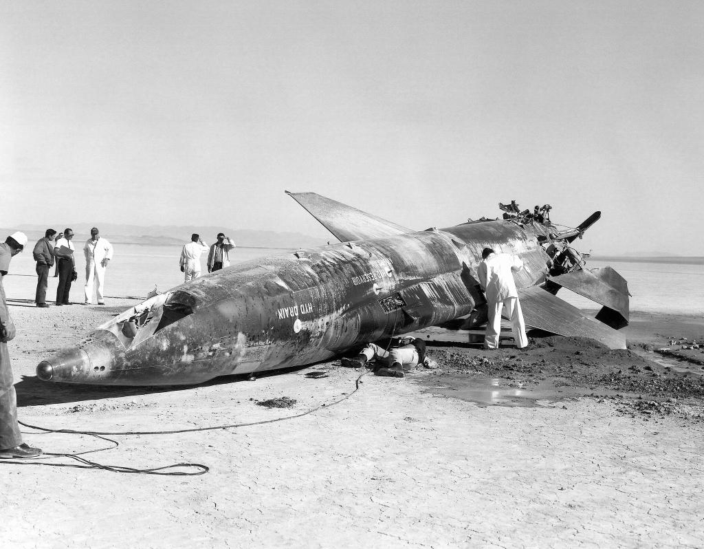 #OTD in 1962, NASA research pilot Jack McKay was forced to make an emergency landing at Mud Lake, Nevada when the second X-15 experienced an engine failure. The X-15's landing gear collapsed, causing it to flip over. McKay returned to flight duty, but his injuries plagued him.