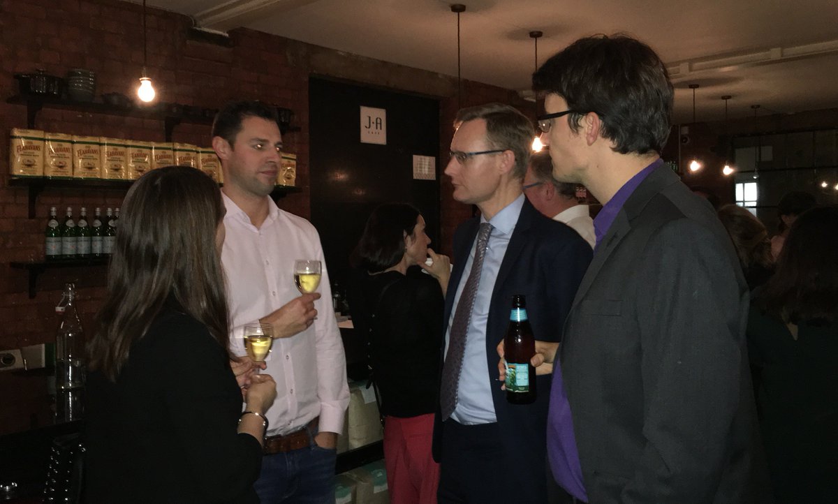 KatieNewburyKN's tweet image. Great time catching up with UK @AIJAASSOCIATION members at our drinks event last night!