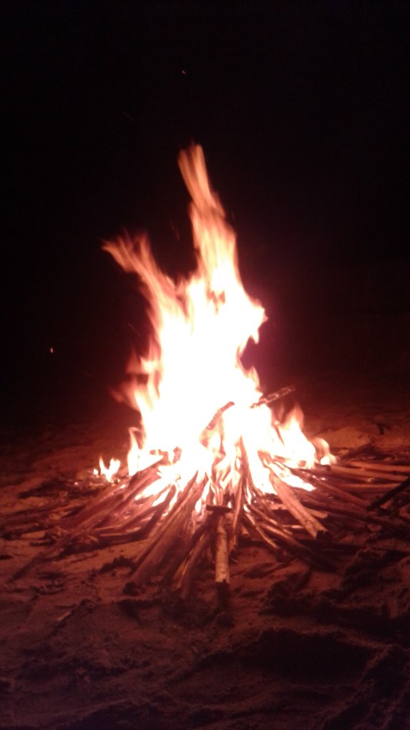 RonEarl2000's tweet photo. I shall ignite throughout this dark world. With good deeds and moral. https://t.co/oPFzwgOVz1