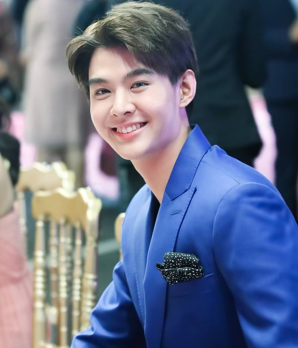 srovalod's tweet image. รักน้อง ก้าวแรกของน้องจะเปนบันไดก้าวต่อๆๆไปของหนู ความจริงใจและความกตัญญูของหนูจะเป็นใบเบิกทางในอนาคตของหนูอย่างถาวร  จะขออยุข้างหนูและพร้อมสนับสนุนทุกผลงานของหนูนะรัก หนูน้อยพลังบวก ✌✌✌✌✌
#LBCforever 
#Saint_sup