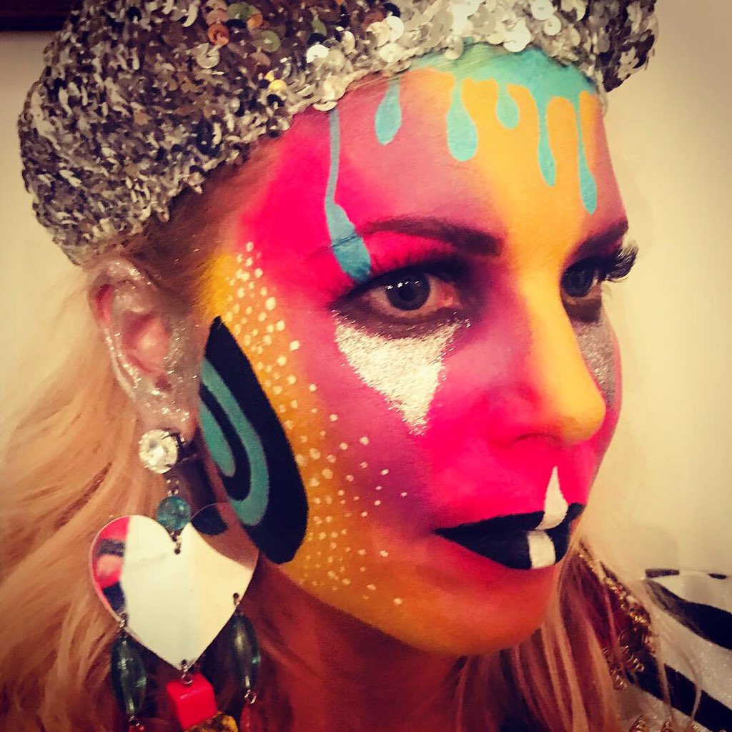 Abstract art #facepainting #adultsfacepainting #events #eventideas #london #facepainter