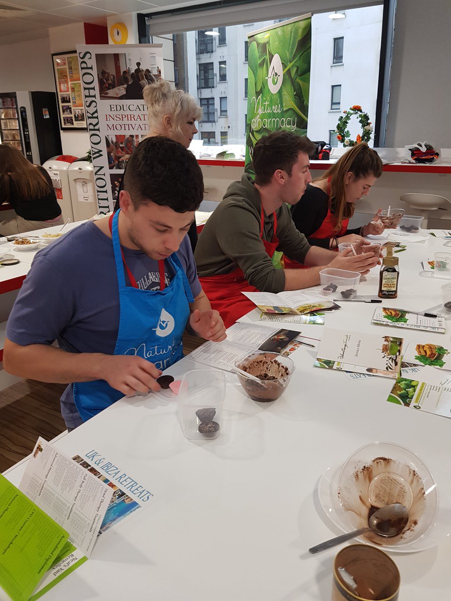 HealingTouchAc's tweet photo. Guilt free vegan chocolate nibbles anyone??? these tasty bites are always a winner..

 I do love being creative with sweet treats that are acutally good for you.. 🥥🥔🍇🍡🍫🍭🍊🍋

#naturespharmacy   #wellbeingworkshops #labouroflove #vegan #healthiswealth #sugarfree #dairyfree https://t.co/8NiuIXS3K0