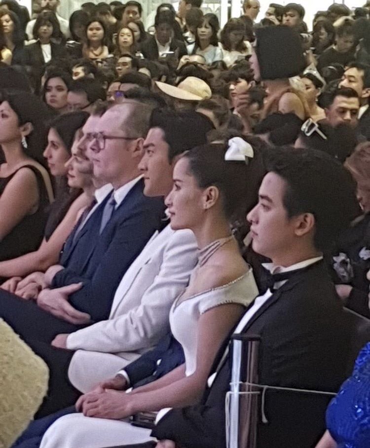 noonin95mz's tweet photo. #SIWON โดดเด่นสุดในชุดสีขาว
ออร่าเหมือนมาเซ็นสัญญาร่วมหุ้น

#IconSiam https://t.co/9eQP2ikJhF