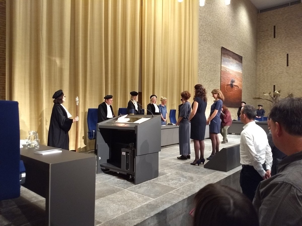 Vanaf vandaag werk ik samen met collega Dr. <a href="/rvanderzwet/">Renske van der Zwet</a>! Van harte gefeliciteerd!