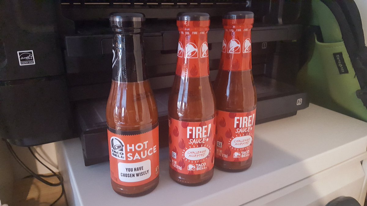 Look at what just arrived in our office, all the way from #america!  We're keeping our #architecture spicy one bottle at a time with <a href="/tacobell/">Taco Bell</a>'s finest.  @tacobelluk, can you please put these in UK shops?  Pretty please?  Alternatively, #willarchitectforhotsauce