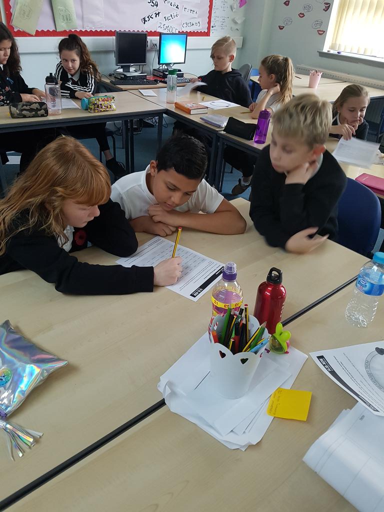 FairIslePS's tweet image. Primary 7 at Fair Isle are currently enthralled by the #bbclivelesson all about WW1 and Armistice Day. @BBC_Teach @BBCLiveLessons