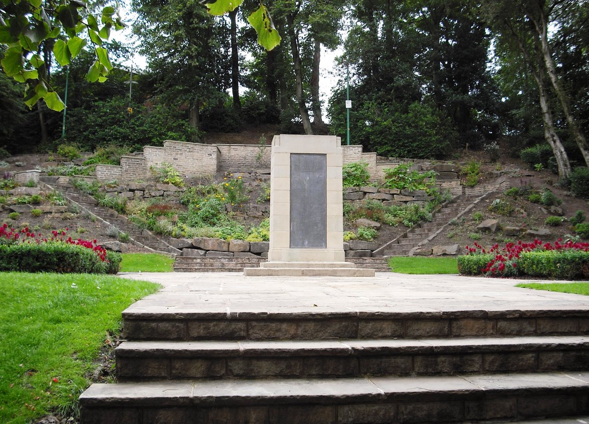 Our last FREE Autumn arts and crafts event of the year is a little over a week away! Join us and get creative in Kirkham Memorial park, Kirkham next Saturday, 17th November from 11-1pm. To book, or for full details, call 01243 658469 <a href="/fyldecouncil/">Fylde Council</a> <a href="/DiscoverFylde/">Discover Fylde</a> <a href="/kirkhamtown/">kirkhamtown</a>