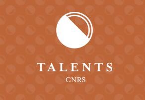 CnrsAlpes's tweet photo. En direct de la cérémonie #TalentsCNRS #Alpes :
🥉Léonie Canet, enseignante-chercheuse en #physique théorique, reçoit sa médaille de bronze par @inp_cnrs.
Son parcours : https://t.co/1AMGvIp8iS https://t.co/JzmdMWTOoK