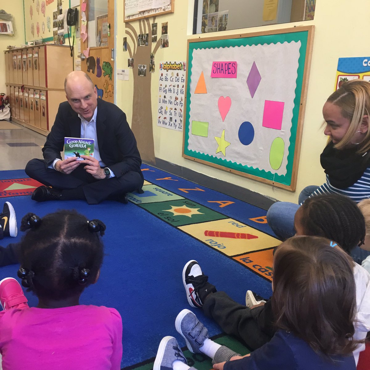 RIDeptEd's tweet photo. Reading to some of our 2-year-old friends. It’s never too early to work on literacy with our kids. From birth, reading aloud can help instill a love of reading! #RIReads #SupersRead #ThinkBabies https://t.co/ZAIDiTKTOl