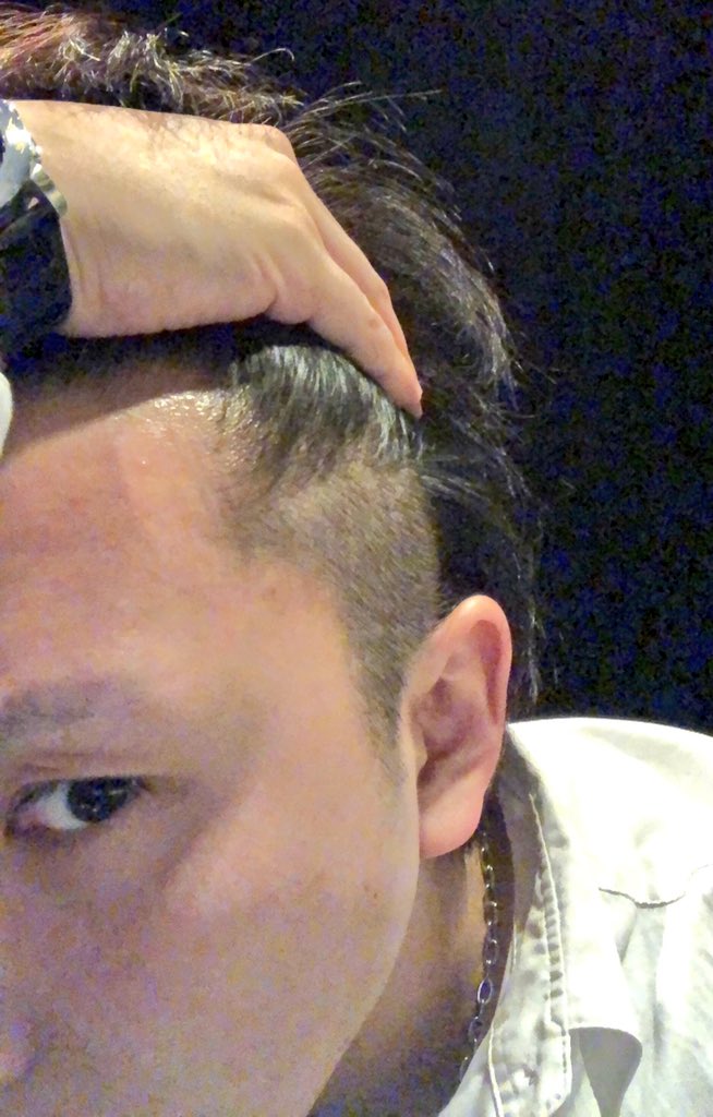 ゆうすけ Bar Legist Pa Twitter バリカン買って両サイド刈り上げた ツーブロすると涼しくていいや ツーブロ バリカン 刈り上げ 涼しい