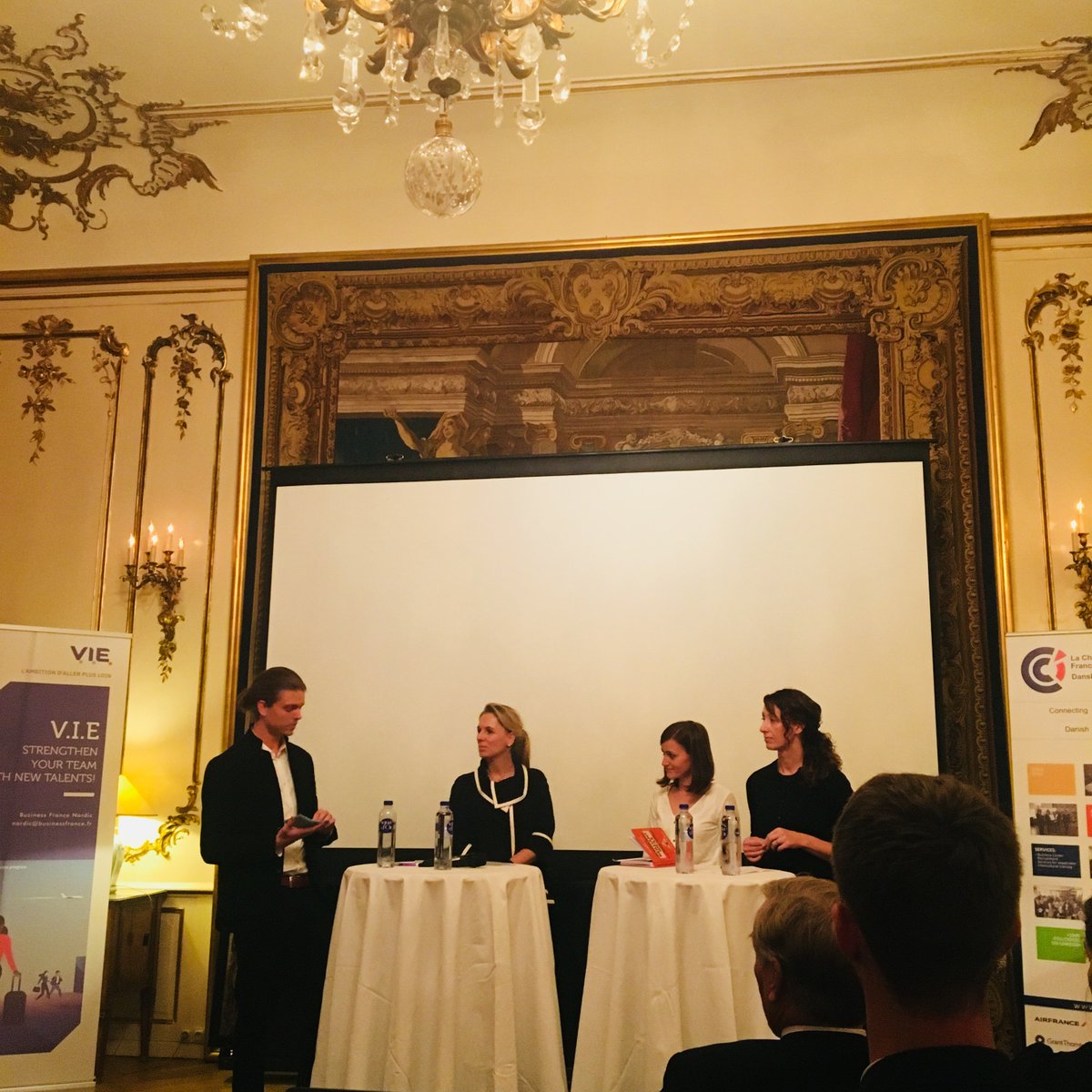 Boostinprogress's tweet image. #Millennials seek #purpose , development &amp;amp; learning, entrepreneurship, close relationships &amp;amp; trust, present #leadership and flexibility! &quot;It requires a new touch to manage the young generation at work!&quot; Thank you @DFCC_2014 @businessfrance for this event! #HR