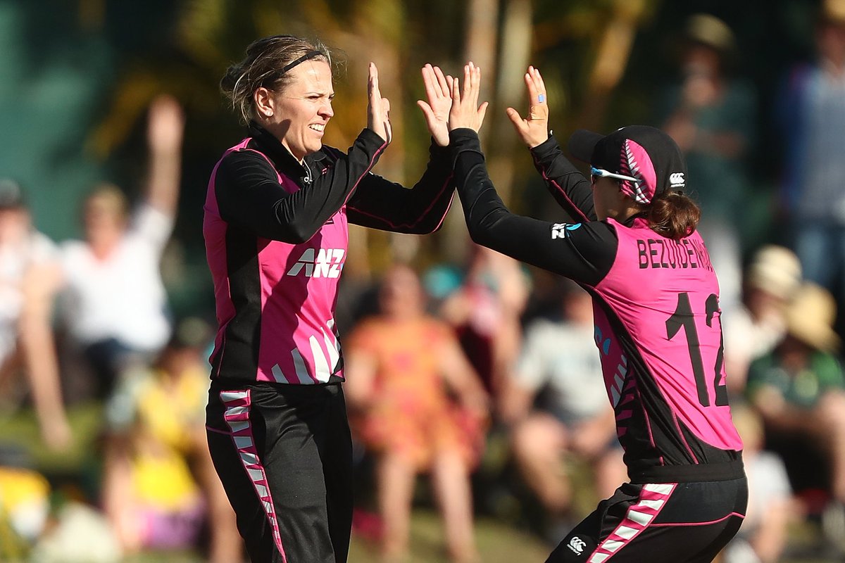 ICC Women's world T20: Watch - Hayley Jensen Snaps a Overhead Catch to Dismiss Smriti Mandhana