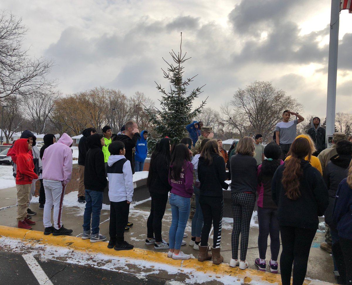 Thank you to my fellow @TheRedBulls @MinnesotaArmyNG @MNNationalGuard Soldiers for coordinating a flag raising @VVMfalcons @District271 ceremony. Happy Veterans Day to You and Yours! Thank You for Your service, past and present!