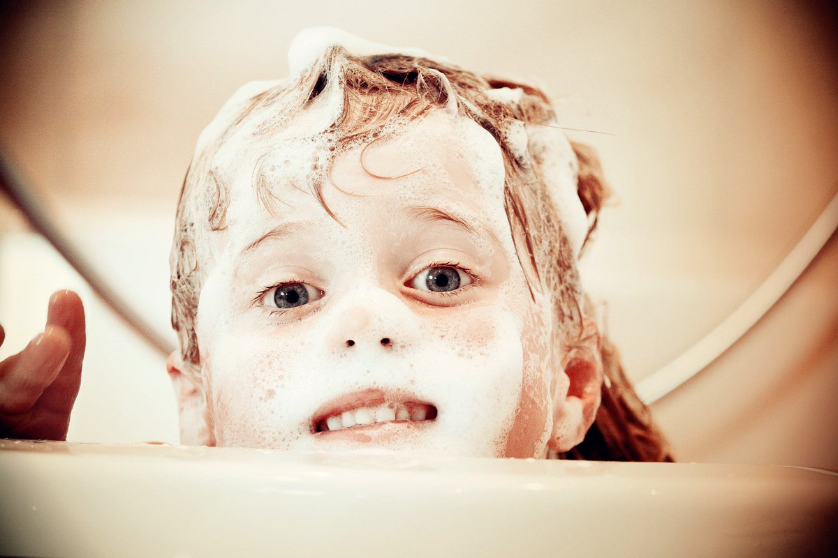 ISUHealthSci's tweet photo. Community and Public Health Fall Tip #5: November is #NationalHealthySkin month! Make sure you follow a normal face washing routine to keep your skin clean and healthy. #ISUDCPH https://t.co/Ercga4EoLS