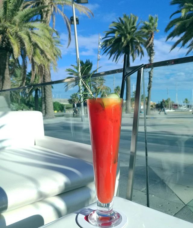 We are ready for the weekend!!! 🎉🍹🍅
.
.
.
#barcelonaeats #pachabarcelona #afternoonpacha #fecstime #bcngourmet #bcnfood #foodinbcn #gastronomybcn #barcelonalovers #foodphotography #barcelonaeats #comidagourmet #catalunya_foodies #bonprofit #foodiesbcn #terrace #bloodymary #l…
