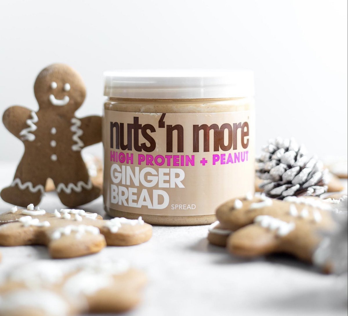 Talk about that #FridayFeeling! Get your Gingerbread on with the newest addition to our holiday line! 🌲 Grab it here: bit.ly/2Da658m