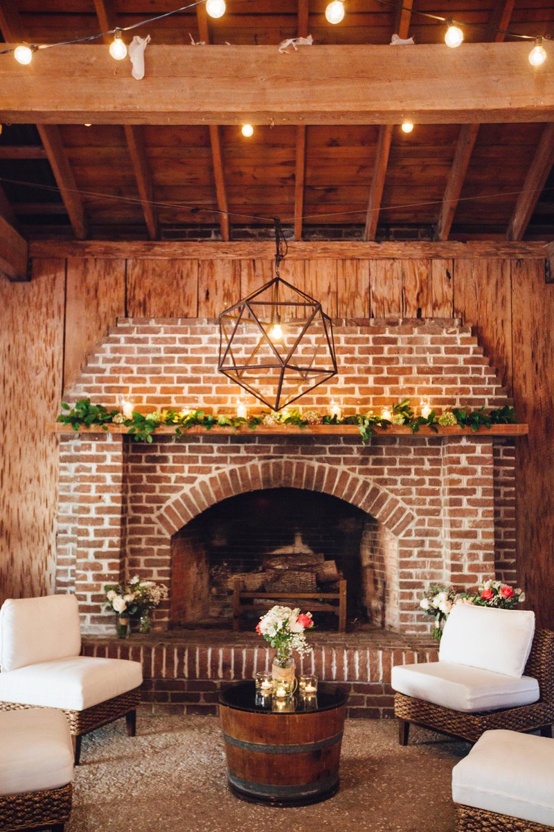 A lounge with fall nuances paired with a subtly rustic venue equals a recipe for intimate conversation in a perfectly cozy atmosphere! ✨

📸@billiejoandjeremy 
@boonehallweddings 
#charlestonwedding #southernwedding  #chalrestonsc #luxuryweddings #weddinginspo #fallwedding