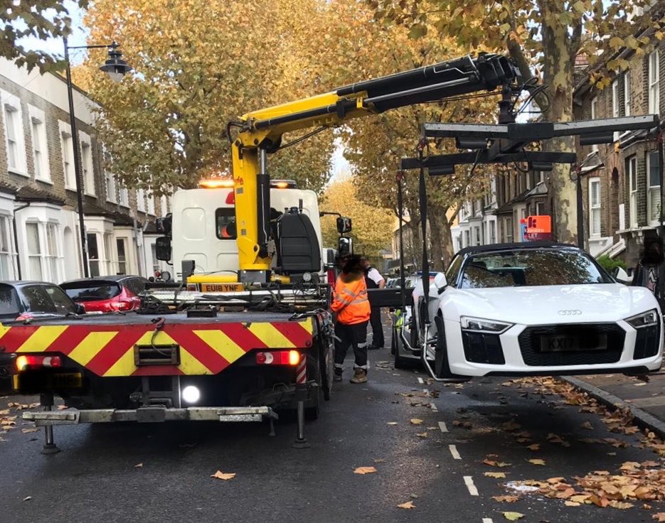 MPSTowerHam's tweet image. #TowerHamlets STT Officers 👮‍♀️👮‍♂️have removed another uninsured vehicle 🚗 from the roads of Tower Hamlets #RTPC