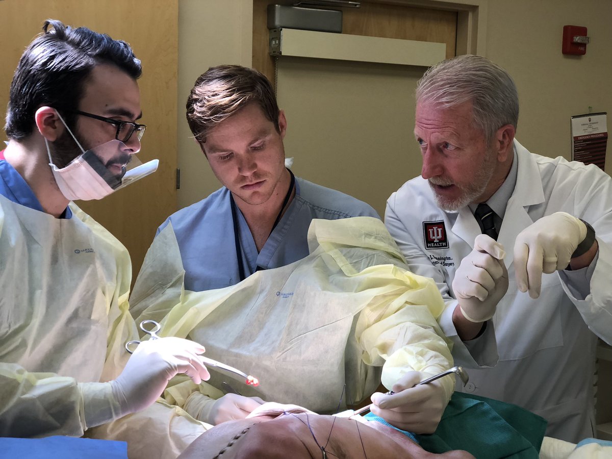 #iusurgery Chair, Dr. Dunnington, teaching PGY 2 residents the components of an axillary dissection. 

#skillslabfriday
#surgicaleducation
#practicemakesperfect