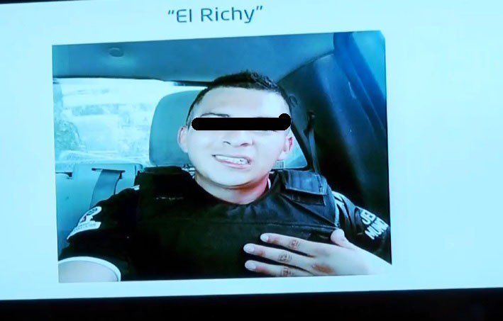 CapitalMexico's tweet photo. #CapitalVeracruz Encuentran muerto a 'El Richy', presunto asesino de Valeria Cruz Medel, la hija de la legisladora federal por @PartidoMorenaMx, Carmen Medel Palma https://t.co/f1WGd4tn1a https://t.co/H7D7bkmdGF