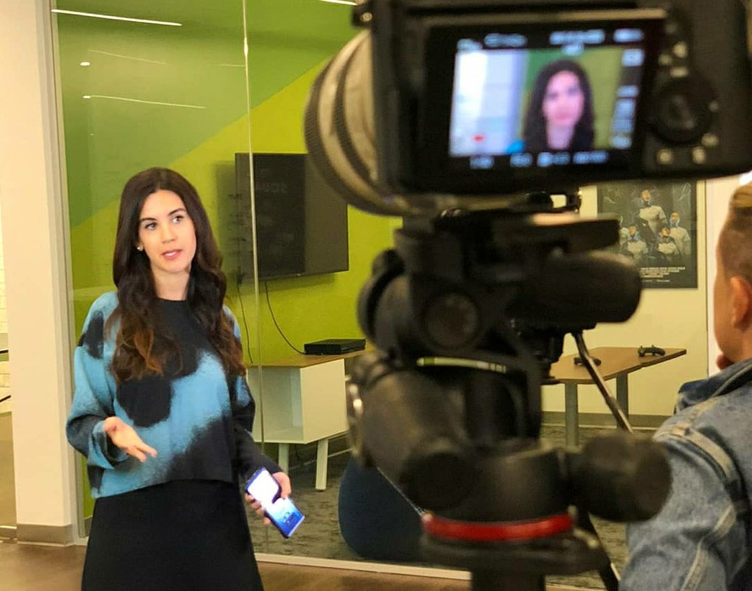 NatalieZfat's tweet photo. Did you know that 82% of Gen Z find social media to be a valuable tool in the workplace? 📱💼📊 Also: 41% hold their phones while doing on-camera interviews (ok ok I made the second part up). 🤣 To learn more about how #GenZ works, head to https://t.co/xaMxAx6pyb #ad https://t.co/qpjq1z5Pbj