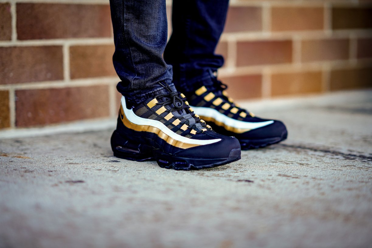 Blue and gold air max 95 best sale