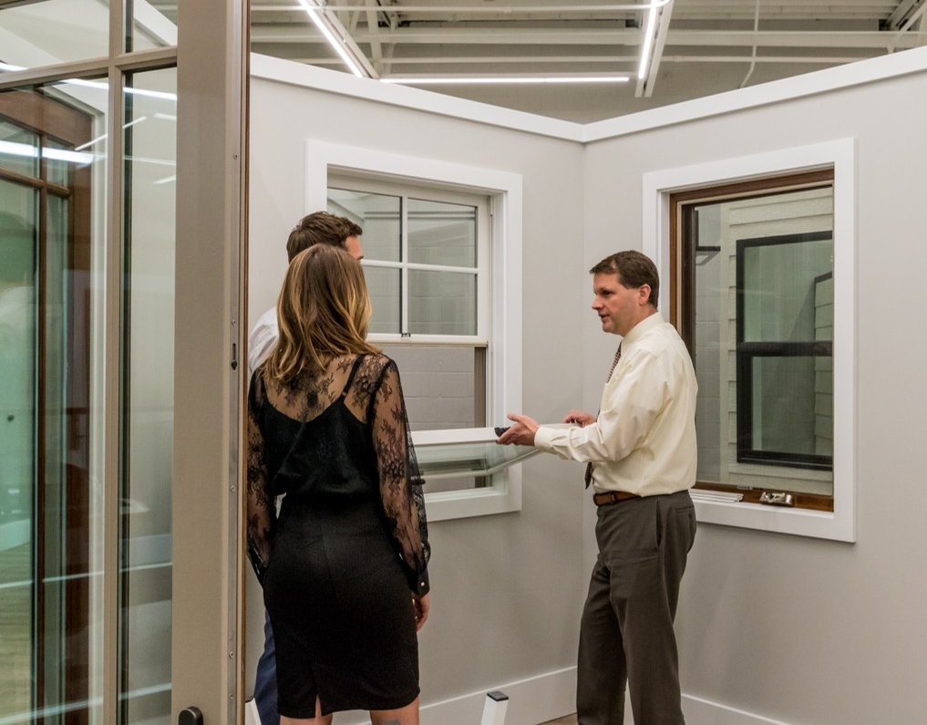 AOAccess's tweet image. We are here to show you how to open &amp;amp; close your NEW windows 😉
#aoaccess
#AOADesignCenter
#WindowsandDoors
#WestMichigan