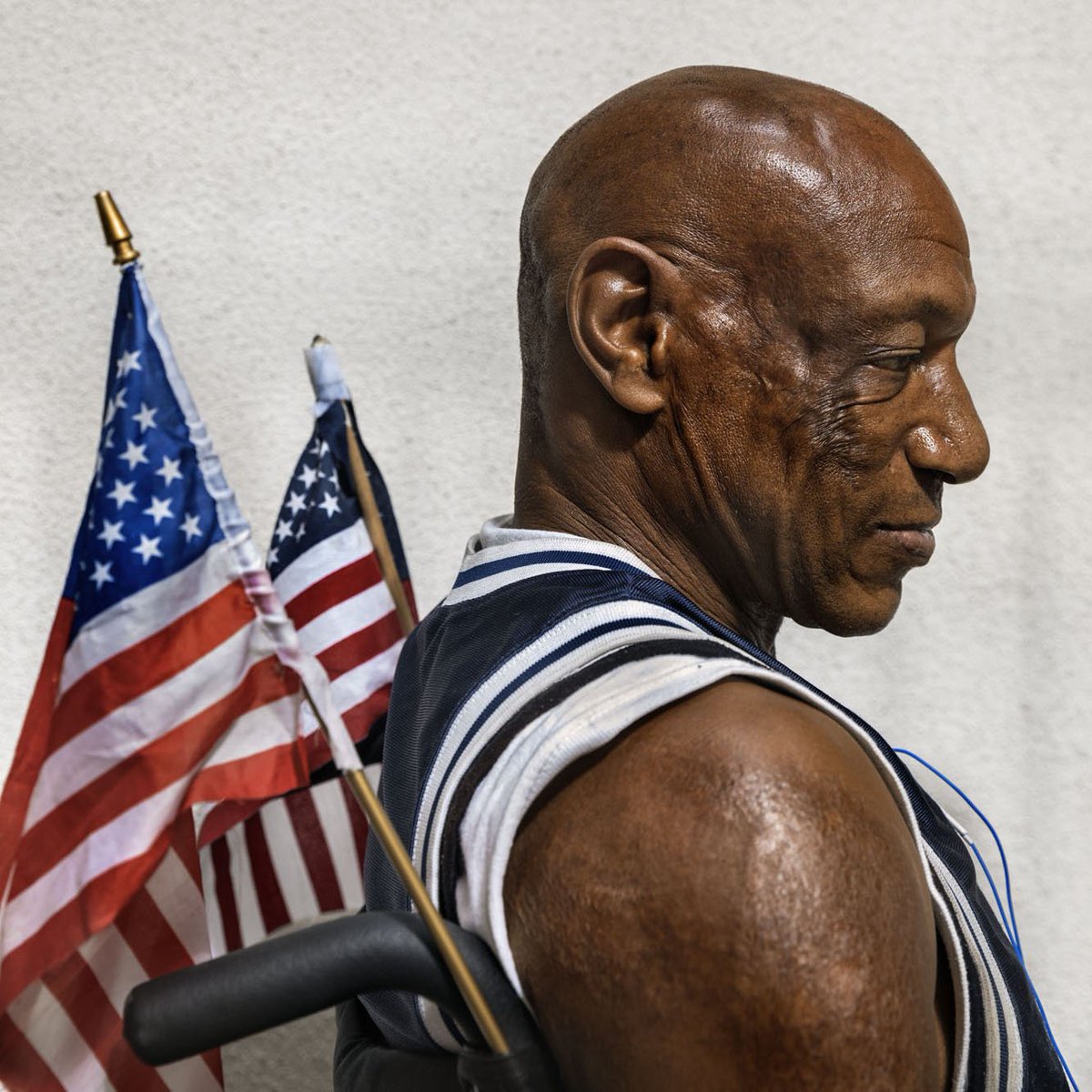 (2/4) On any given night, 39,000 veterans are living on the street. That's not acceptable. Our #BringThemHOMES initiative provides permanent supportive housing for veterans, like Carl, an Army veteran now living at The Six in LA (photo: <a href="/MrGusPowell/">Gus Powell</a>) #CitiSalutes #VeteransDay