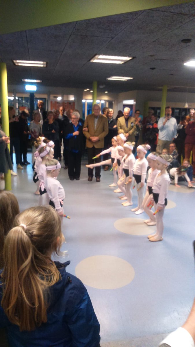 Mooie opening van <a href="/WeekvandeKunst/">Week van de Kunst</a> ! #obvw #weekendvandekunst #voorschoten