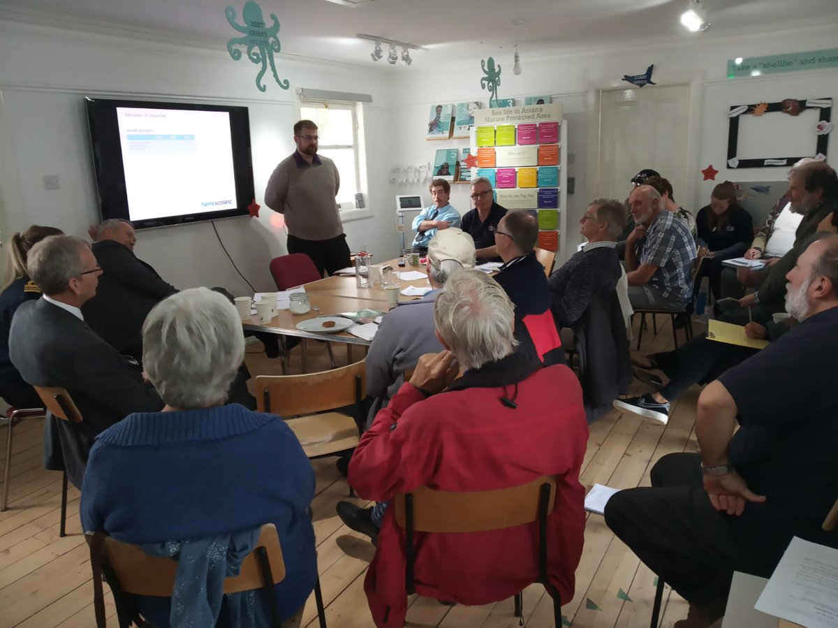 ArranCoast's tweet photo. 5 Marine Scotland Compliance staff kindly met with locals at the #OctopusCentre yesterday; MPAs need effective management; only properly resourced and empowered officers will ensure all MPAs, and law abiding fishers, are protected from illegal fishing.  #stillnoMPAprosecutions https://t.co/L1KnnbZMSZ