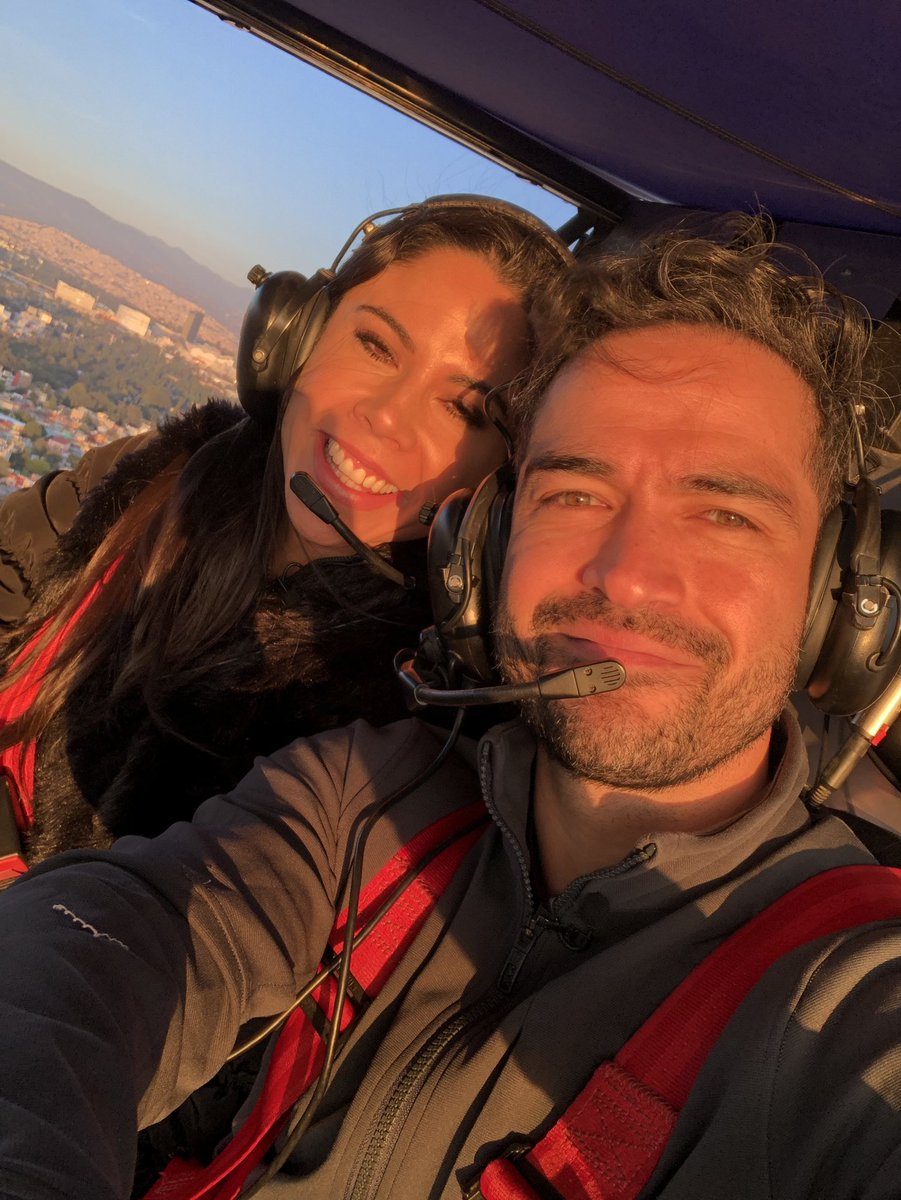 ponchohd's tweet image. Hoy, sobrevolamos la Ciudad de México en un dirigible.
¡Increíble! 
Abrazo @PaolaRojas 
Nada mal para empezar el dia y el fin de semana.