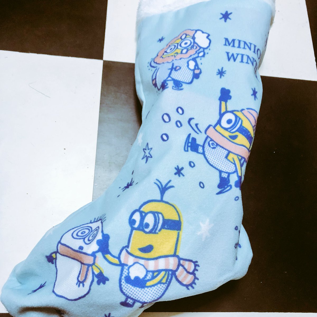 𝗥 𝗜 𝗢 No Twitter 友達の女子大生 21 から誕プレをいただいてしもうた 靴下の中からプレゼント出てきてサンタさんの化身かなと 笑 この年齢になって年下から何かいただけるなんて思ってなかったわい その気持ちだけでも嬉しいのに 本当にありがとう 今