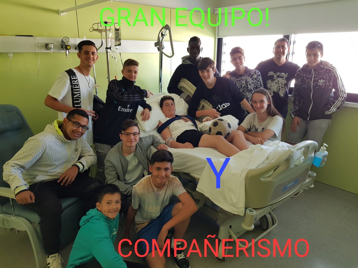 /CADETE/

SANTES CREUS 3
UD SAN SALVADOR 5

Habla el mister : " Gran aptitud,nervio y compromiso.
Nada más empezar una contra y 0-1.
Después todo se equilibró, nos pusimos 2-4,en un gran partido de posesiones y contraataques continuos,que supimos coger la espalda en varias veces