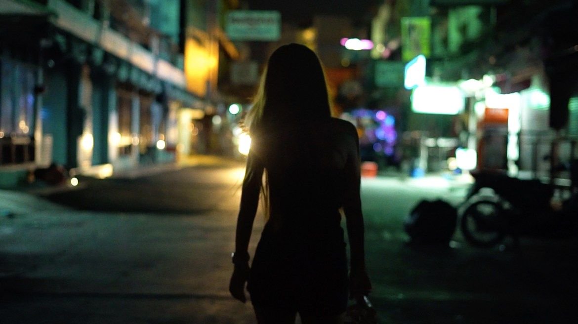 Hidden_Compass's tweet photo. In Trick of the Light we follow the passage of prostitutes — women and trans men who transform in writer @AnneliseJolley's mind into the real-life characters she meets on the streets of Pattaya, Thailand. https://t.co/Kx8ugTBvPc
#AStoryWorthSharing #ChasingDemons #HCMag https://t.co/sn1X3AMTGf