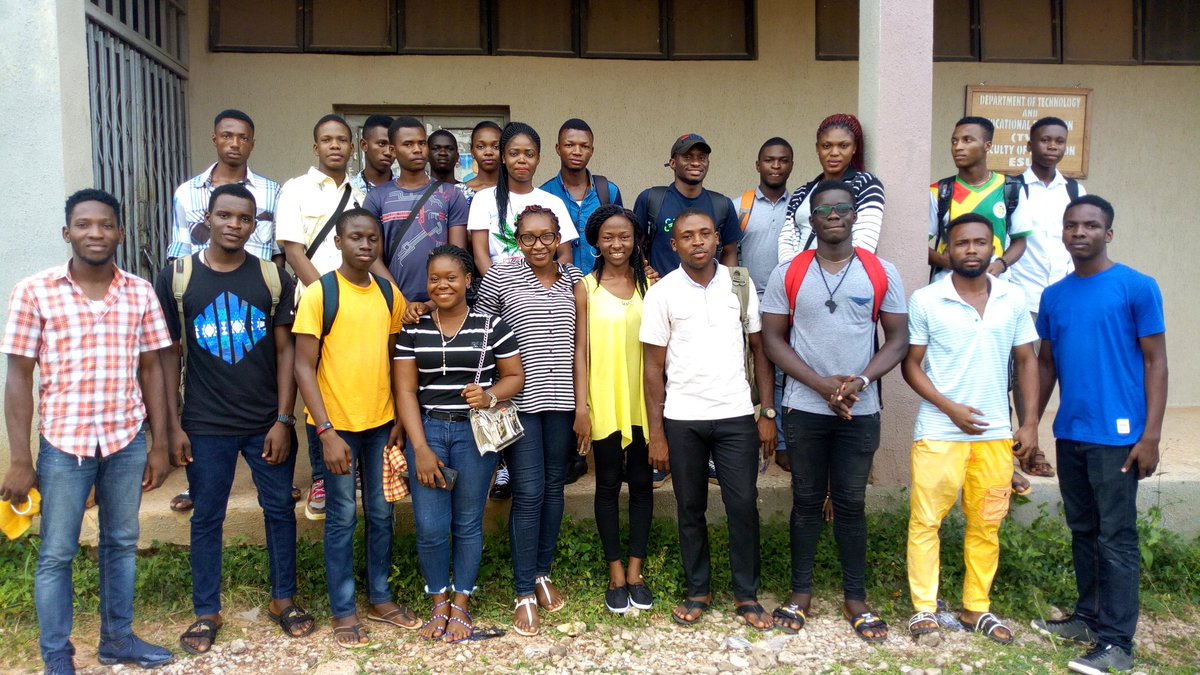 DscEsut's tweet image. Wrapped it up wonderfully
This is us @DscEsut 
#DeveloperRoadmap