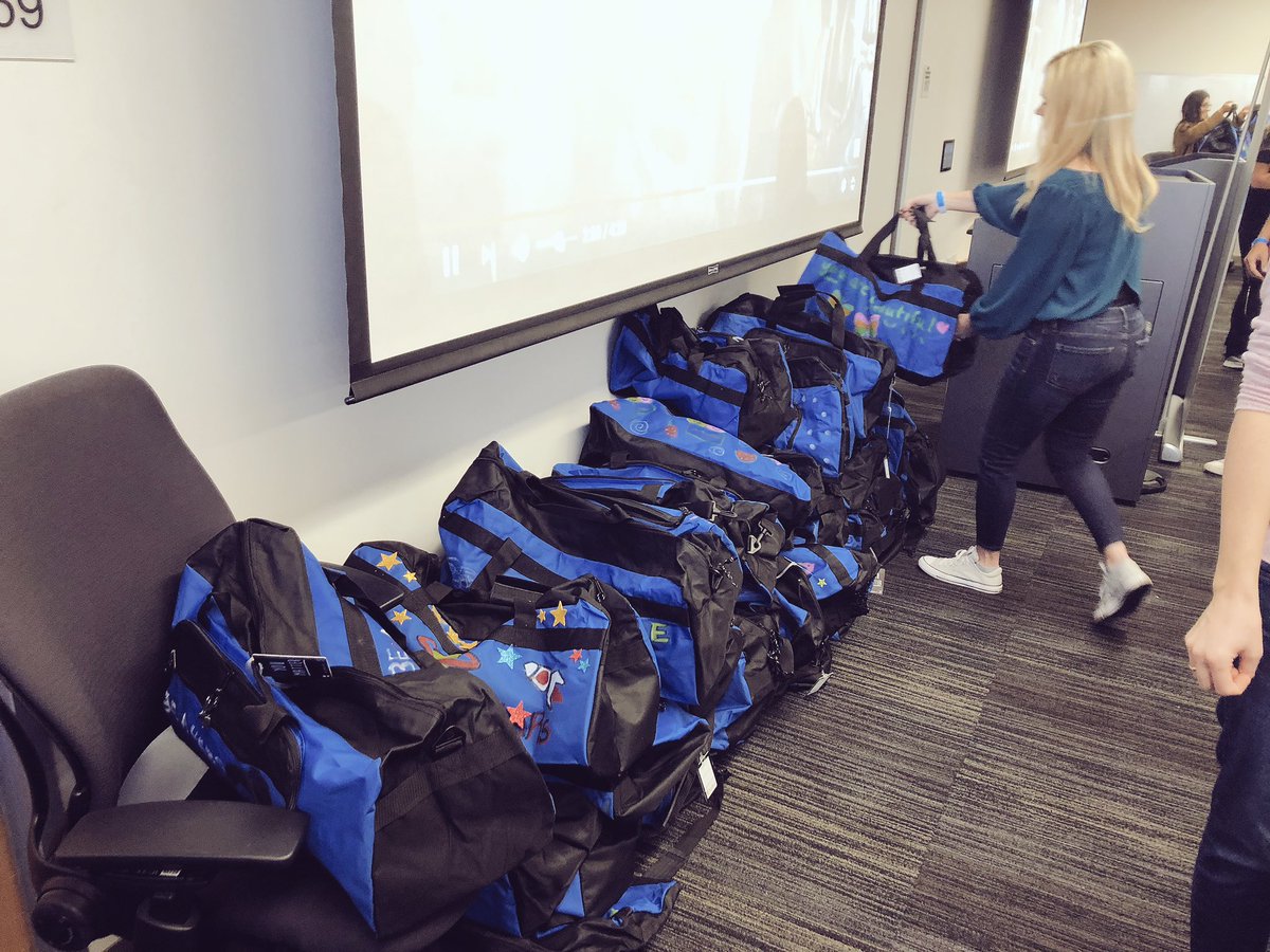 Jennifer Anaya (@jenniferid8) on Twitter photo Fun morning packing sweet cases for <a href="/TogetherWeRise/">Foster Love - Together We Rise</a> Orange County!. #ONEIngram #Philanthropy Fun morning packing sweet cases for <a href="/TogetherWeRise/">Foster Love - Together We Rise</a> Orange County!. #ONEIngram #Philanthropy
