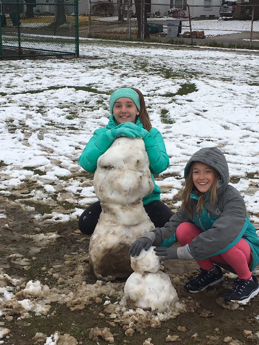 GigliottiVince's tweet photo. The first snow!  #berkleydiffence #angellisallthat https://t.co/FsNpKQG8gO