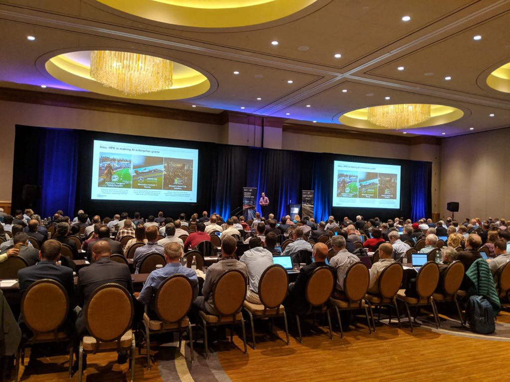 BrightComputing's tweet image. Great first day at #HPCAST in Dallas!  @hpe #ai #hpc