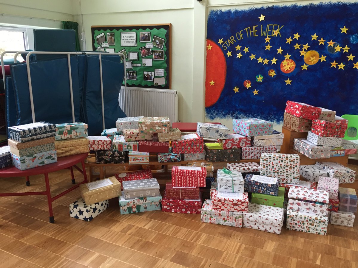 An amazing collection of Christmas shoeboxes. Thanks to all families who contributed they will really be appreciated.