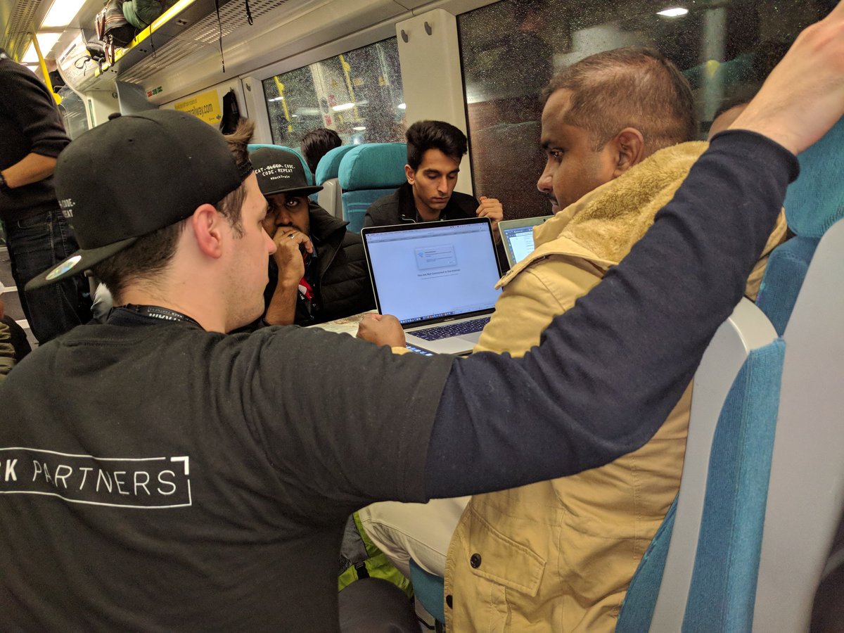 tech_cto's tweet image. Let the #hacktrain begin. UK train on the move. #DXC #hackpartners