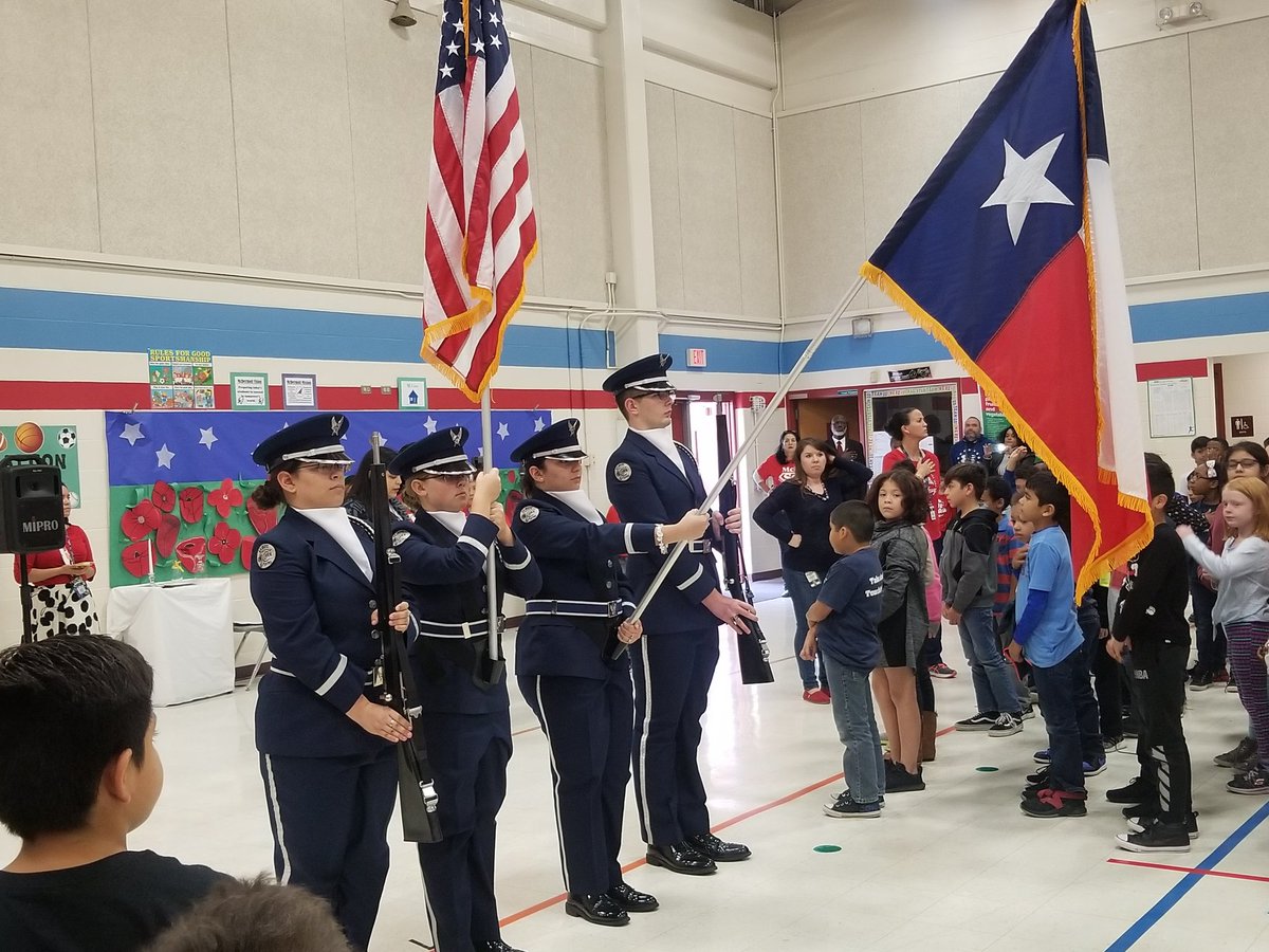 Mcdermott's Veterans Day Ceremony. <a href="/MrsiHurt/">Mrs. I. Hurt</a> <a href="/NISDMcDermott/">Robert F. McDermott Elementary</a> @A_GarnerMaskill