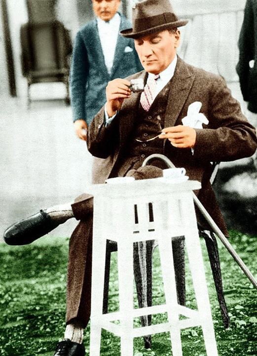 Saygı, özlem ve minnetle...
#10Kasım