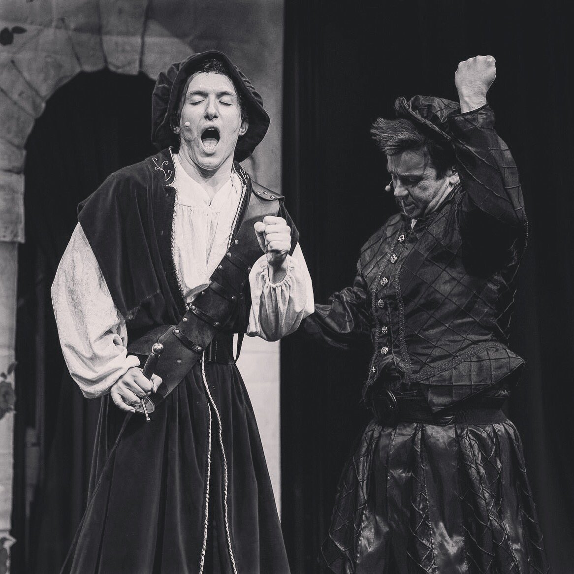 Sh!t-faced Shakespeare® (@shitfacedshake) on Twitter photo TFW, when you realize it's #FridayNight and your weekend, can commence with a lil' <a href="/shitfacedshake/">Sh!t-faced Shakespeare®</a> -- <a href="/RockwellThtr/">The Rockwell</a>, <a href="/spiderhouse/">Spider House</a>, & <a href="/villagetheatre/">VillageTheatre</a> TONIGHT! What could possibly go wrong?! #Shakespeare #weekend #comedy #theater #TheBard #RomeoAndJuliet #BOS #ATX #ATL TFW, when you realize it's #FridayNight and your weekend, can commence with a lil' <a href="/shitfacedshake/">Sh!t-faced Shakespeare®</a> -- <a href="/RockwellThtr/">The Rockwell</a>, <a href="/spiderhouse/">Spider House</a>, & <a href="/villagetheatre/">VillageTheatre</a> TONIGHT! What could possibly go wrong?! #Shakespeare #weekend #comedy #theater #TheBard #RomeoAndJuliet #BOS #ATX #ATL