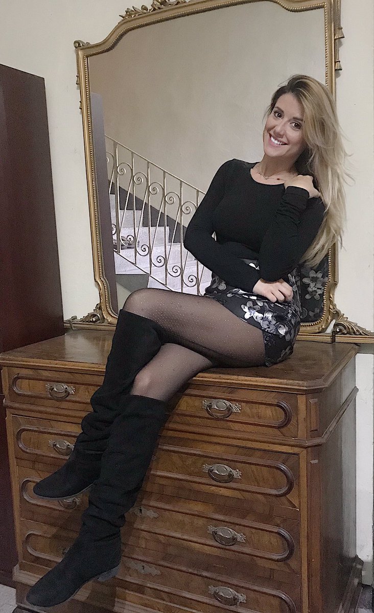 A che ti serve stare con qualcuno se devi ogni giorno recitare la dolcezza?… Non c’è travestimento che possa nascondere a lungo l’amore dov’è. Né fingerlo dov’è. L’anima ha bisogno soprattutto della nostra spontaneità…❤️