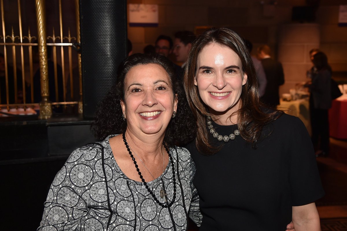 DJDGolden's tweet photo. @NYMag NYC business and philanthropic leaders came together for Lung Cancer  Research Foundation’s 16th Strolling Supper, raising $1.3 million for research. Special performance by Younger star Sutton Foster and host WABC's Bill Ritter. For more pics: mgolden@djdgolden.com https://t.co/PIGxo32rkg
