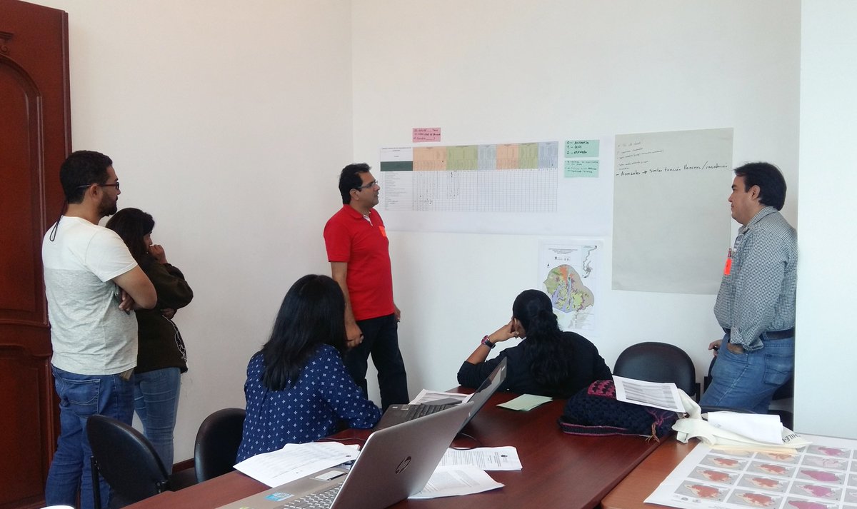 MAE_Zonal5's tweet photo. Expertos públicos, privados, independientes y de la academia colaboran en el análisis de los servicios ecosistémicos de la zona marino costera del Ecuador, en el marco del Proyecto Regional #SPINCAM III 🌎🌊 https://t.co/ecf3HMPWIY