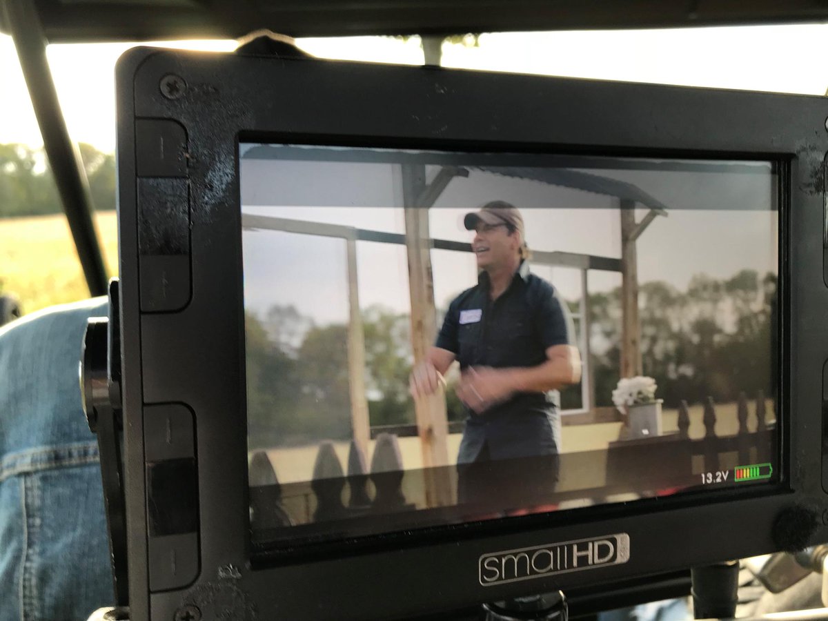 JohnDeere's tweet photo. The World Premiere of the @RodneyAtkins music video “Caught up in the Country” is out https://t.co/pyePhNckSv. Our hearts are #caughtupinthecountry, right along with our customers. https://t.co/x6GmC4Uw4n