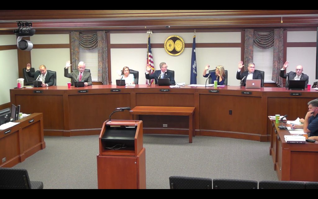 LakeAndMain's tweet image. POLL: Give Citizens A Voice lakeandmain.net/2018/11/09/pol…