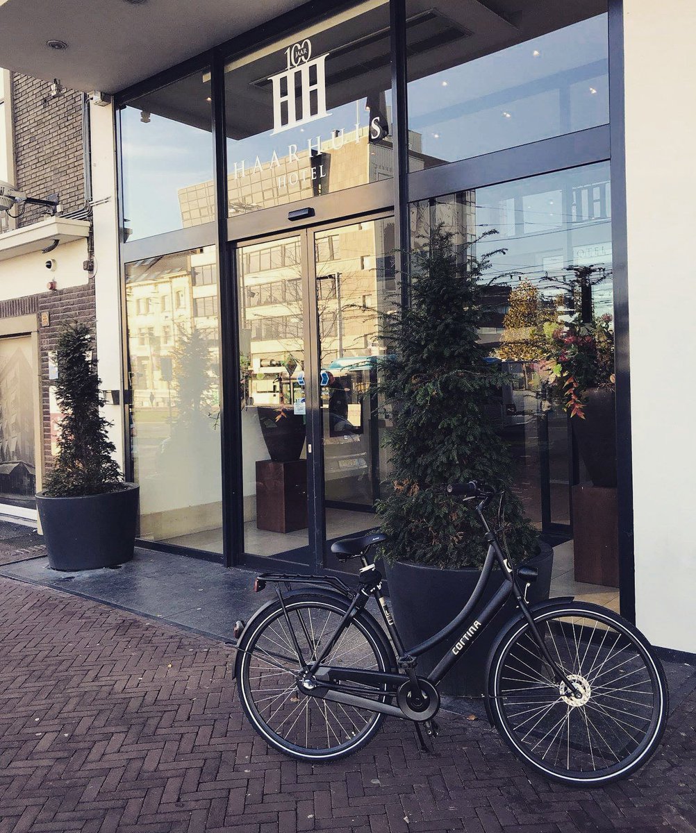 Mountainbike Experience Arnhem 🚴‍♂️🚴‍♀️ heeft de eerste stadsfietsen afgeleverd bij ons hotel! Vanaf heden kunnen onze gasten Arnhem per fiets gaan verkennen. Op naar een mooie samenwerking :-) #fietsen #fietsverhuurarnhem